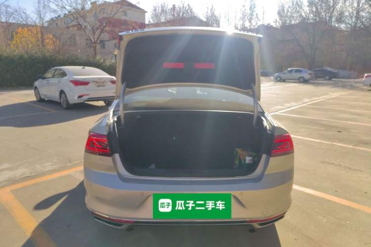 Used Volkswagen Magotan 2020 330TSI DSG Leading Model
