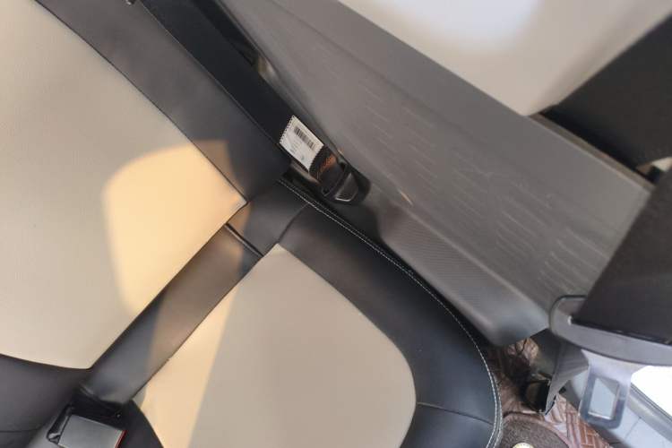 Used Wuling Hongguang MINIEV 2022 Macaron Premium Model – Lithium Iron Phosphate
