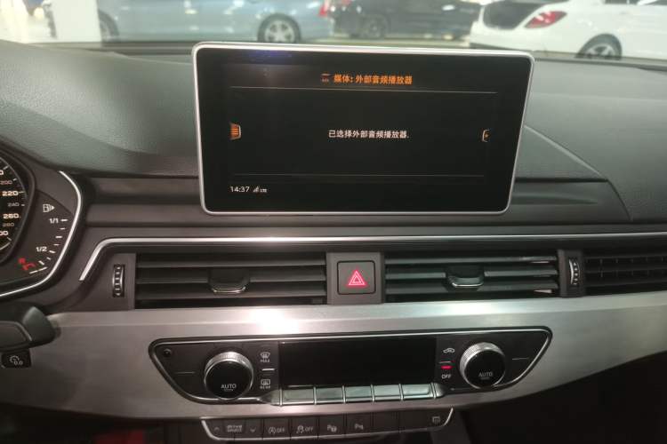 Used Audi A4L 2019 40 TFSI Fashion Edition China VI Emission Standard
