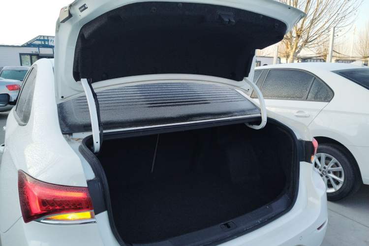 Used Buick GT 2019 15T Dual-Clutch Connected Elite Model China VI
