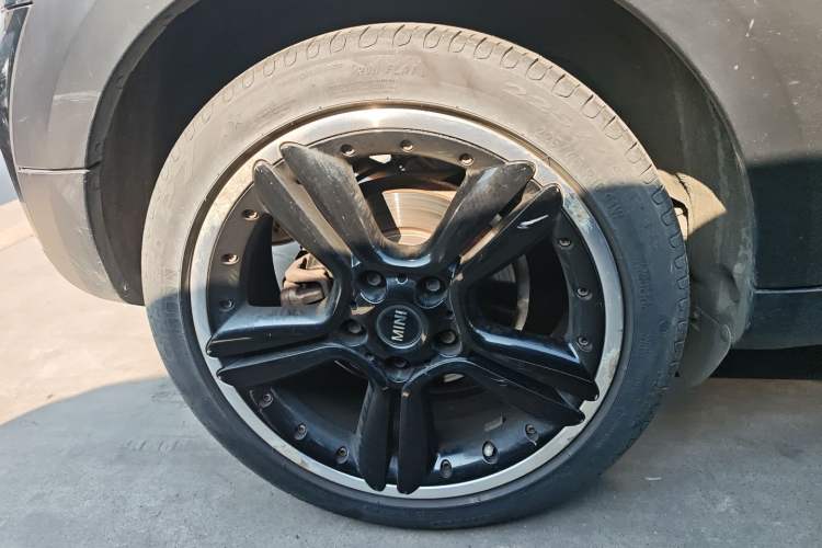 Used  Countryman 2014 1.6T COOPER S
