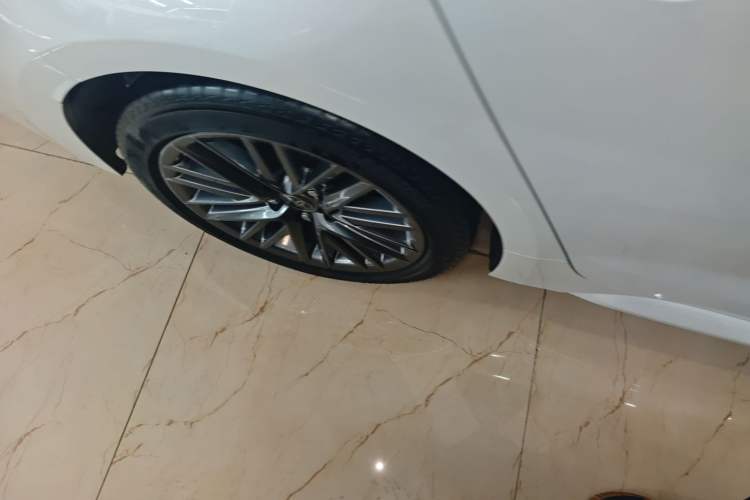 Used Toyota Levin 2021 2.0L Luxury Edition
