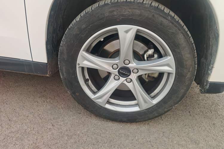 Used Haval H2 2018 Chuanxiang Edition Blue Badge 1.5T Dual-Clutch Two-Wheel Drive Fashionable Model
