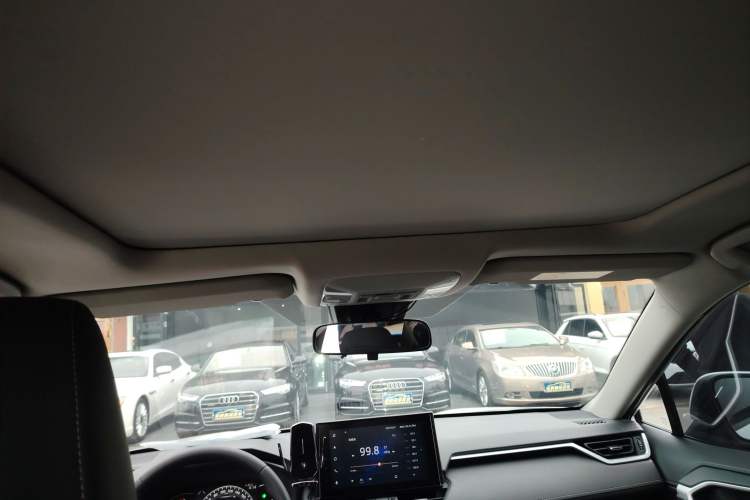 Used Toyota RAV4 2022 2.0L CVT Two-Wheel Drive Prestige Edition
