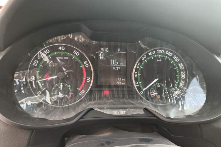 Used Skoda Octavia 2019 1.5L Automatic SmartDrive Comfort Edition China VI Standard