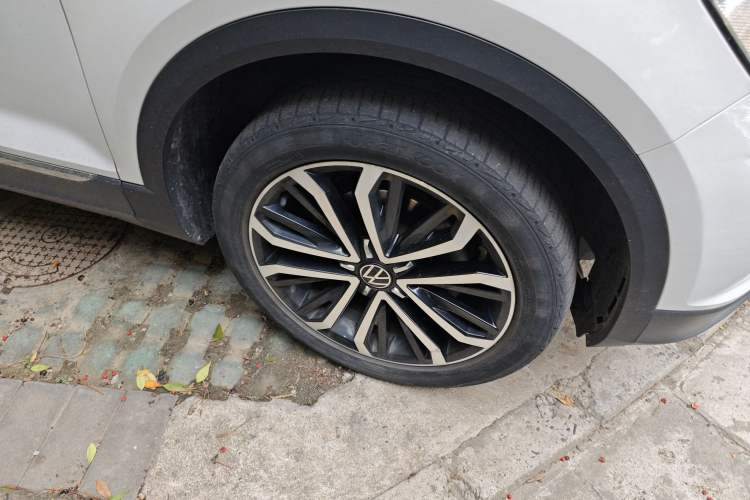 Used Volkswagen T-ROC 2021 280TSI DSG Two-Wheel Drive Comfort Connect Edition
