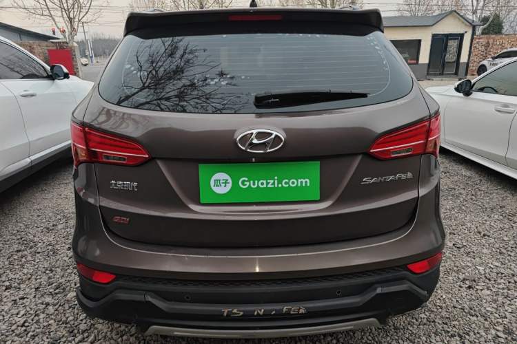 Used Hyundai Santa Fe 2013 2.4L Automatic Two-Wheel Drive Smart Version
