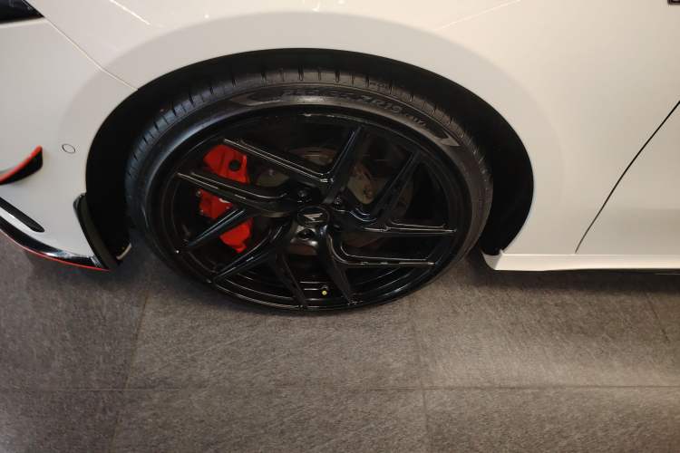 Used Mercedes-Benz A-AMG 2024 AMG A 35 L 4MATIC
