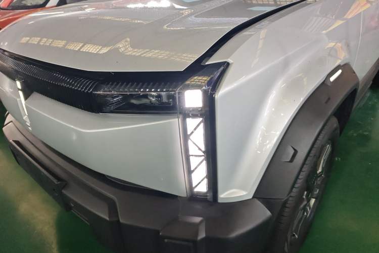 Used  03 2024 401km Two-Wheel Drive Standard Advanced Version
