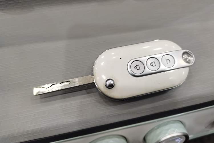 Used Wuling Hongguang MINIEV 2022 Macaron Premium Model – Lithium Iron Phosphate