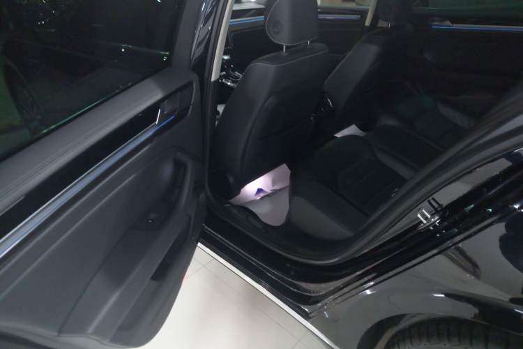 Used Volkswagen Phideon 2019 380TSI Two-Wheel Drive Business Edition China VI Standard
