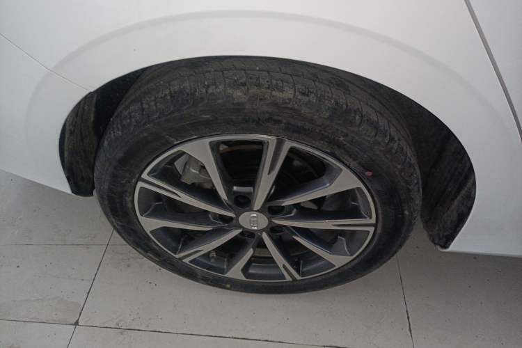 Used Geely Auto Emgrand 2025 4th Generation 1.5L CVT Luxury Version
