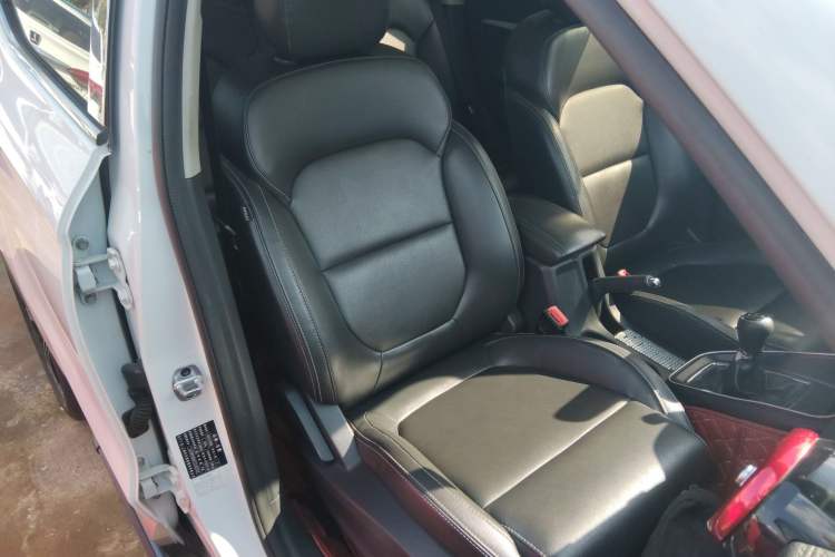 Used MG ZS 2018 1.5L Manual Luxury Version China V Standard
