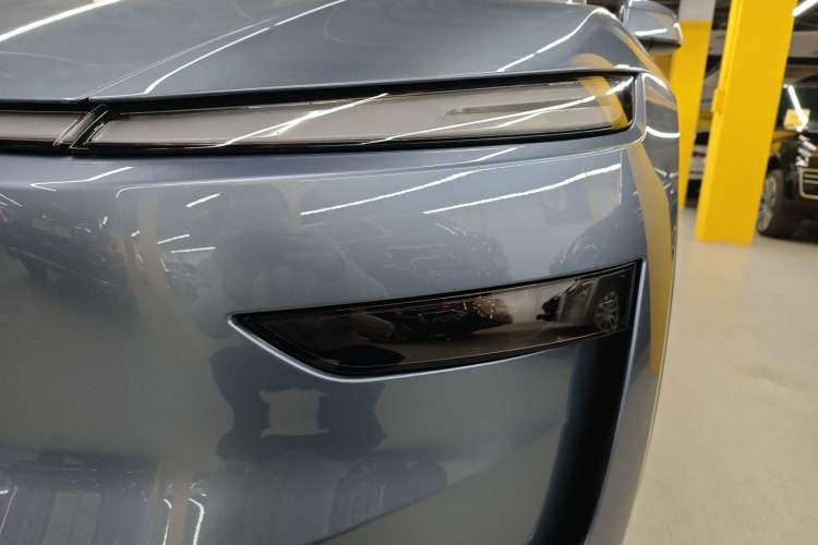 Used Tesla Model Y 2025 Long-Range All-Wheel Drive First Edition
