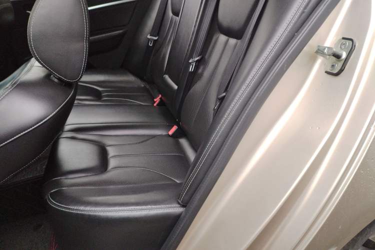 Used Geely Auto Emgrand 2017 Sedan Million Edition 1.5L CVT Upward Version
