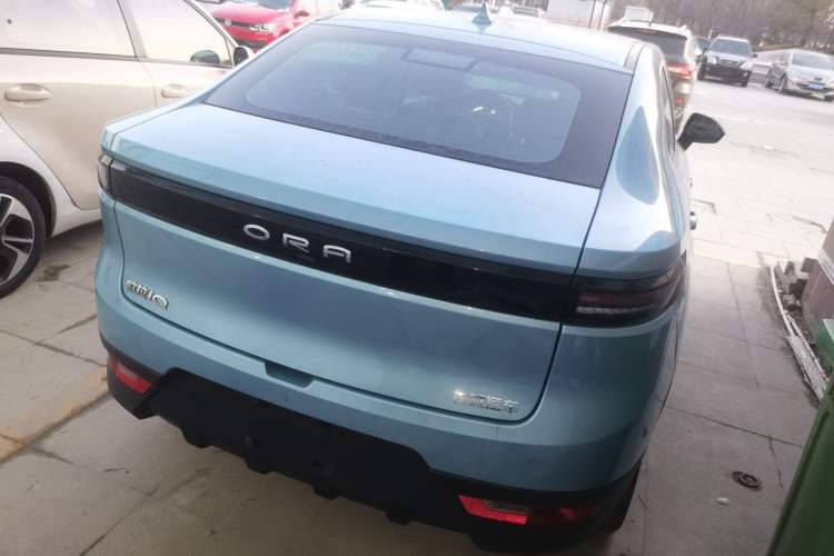 Used ORA iQ 2018 High-Range Version Smart Connectivity Model