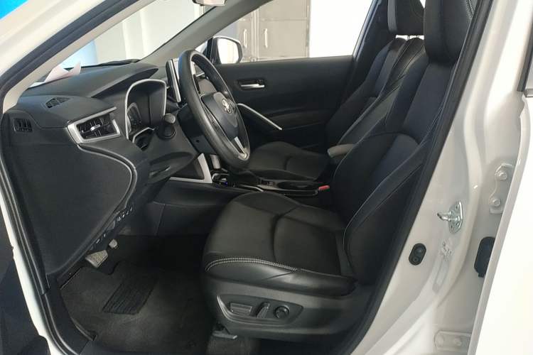 Used Toyota FRONTLANDER 2022 2.0L CVT Luxury PLUS Edition