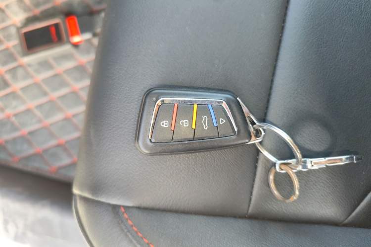 Used Haval M6 2019 1.5T DCT Two-Wheel Drive Elite Version China VI Standard
