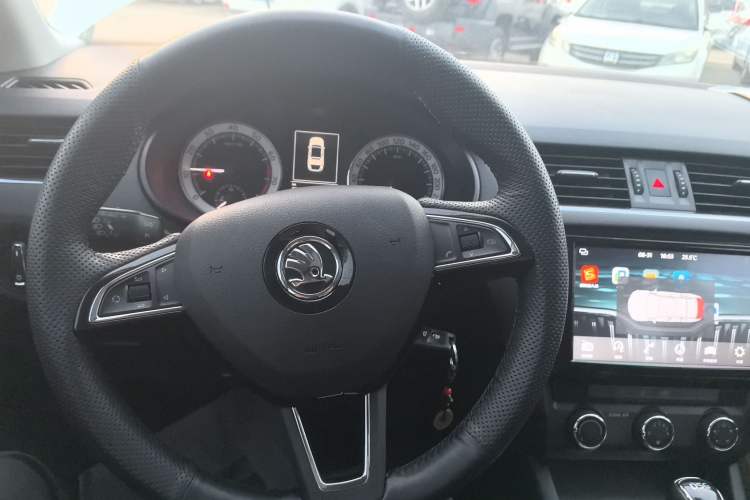 Used Skoda Octavia 2018 TSI280 DSG Luxury Edition
