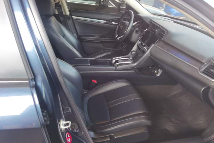 Used Honda Civic 2016 220TURBO CVT Prestige Edition
