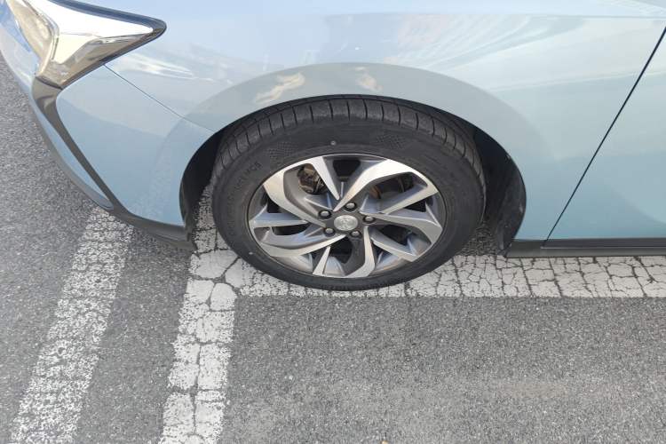 Used Buick Velite 6 2019 Connected Fashion Model
