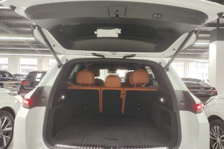 Used Li Auto L7 2023 Air model
