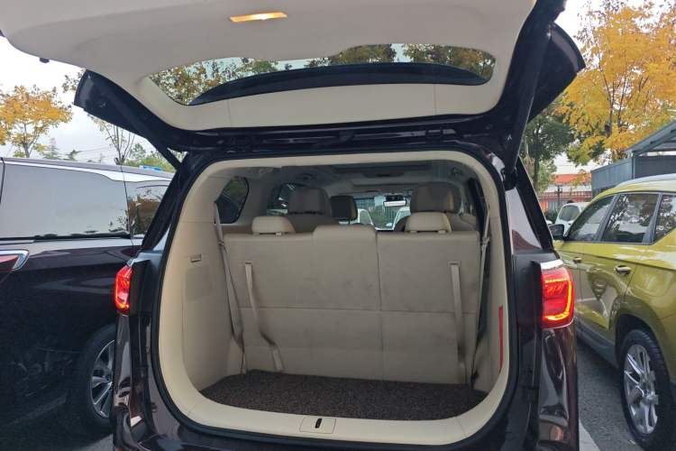 Used Buick GL8 2020 Avenir Avia 7-Seater Deluxe Edition
