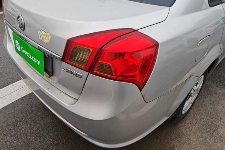 Used Buick Excelle 2013 1.5L Automatic Classic Model
