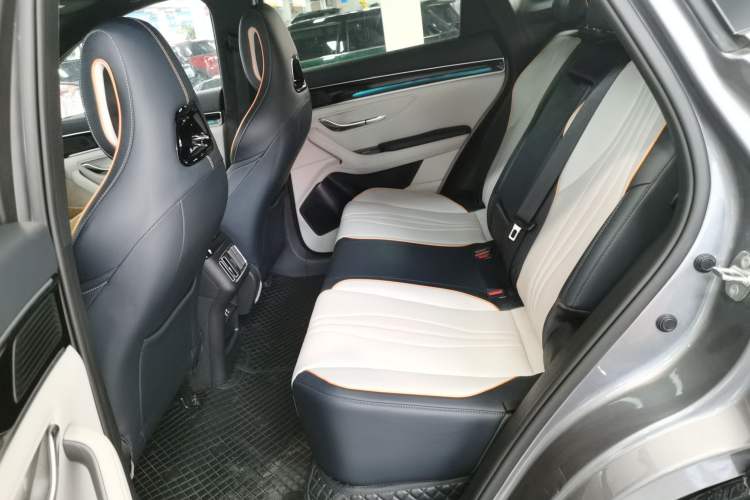 Used BYD Song PLUS New Energy 2024 HONOR Edition DM-i 110km Flagship Model
