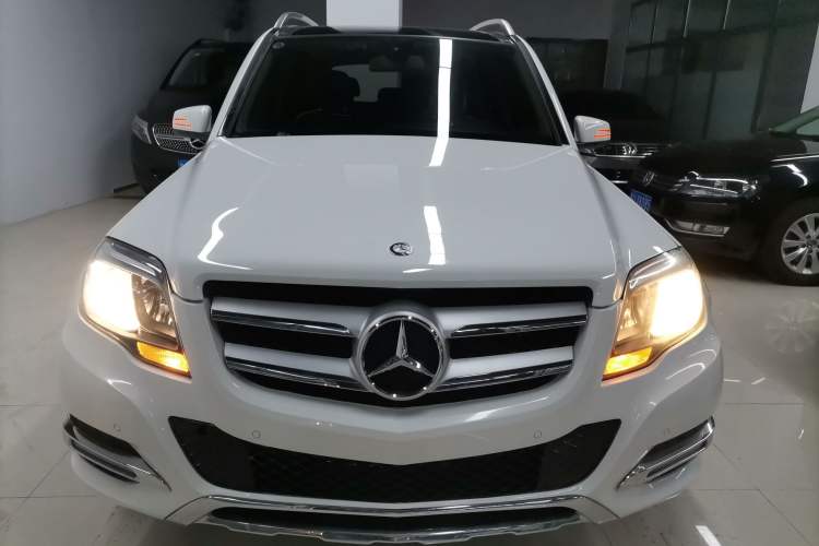 Used Mercedes-Benz GLK-Class 2013 GLK 300 4MATIC Dynamic Sunroof Model
