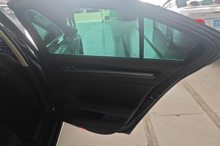 Used Volkswagen Phideon 2021 380TSI Luxury Edition
