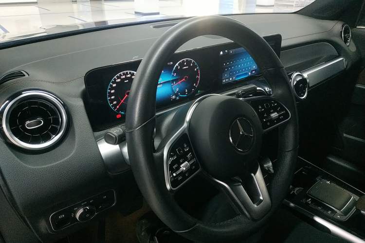 Used Mercedes-Benz GLB 2022 Second Facelift GLB 200 Fashion Edition
