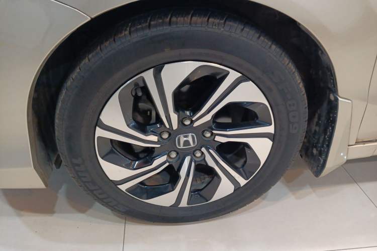 Used Honda Crider 2016 1.8L CVT Luxury Edition
