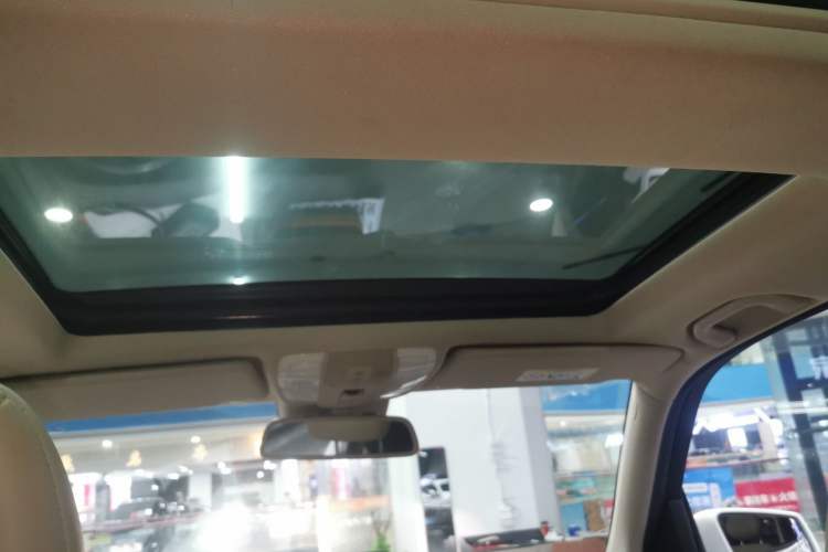 Used Mercedes-Benz GLK-Class 2015 GLK 260 4MATIC Fashion Edition Ultimate Version