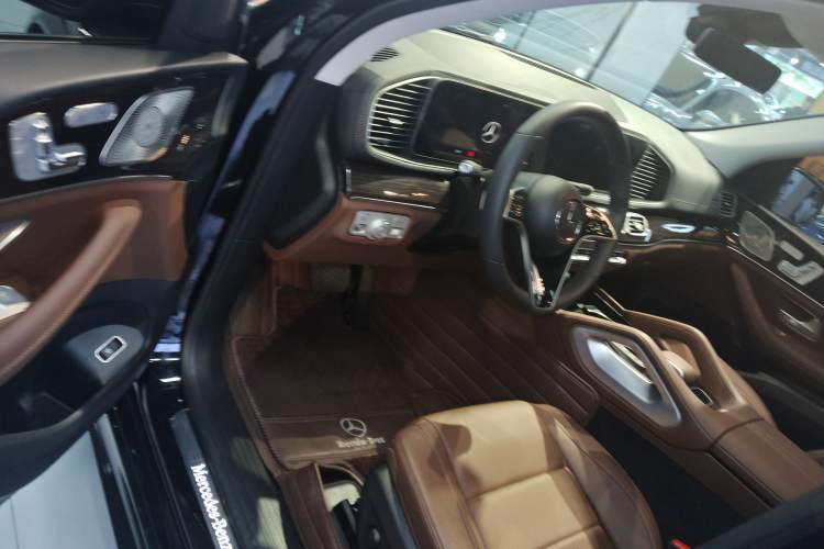 Used Mercedes-Benz GLE 2024 GLE 350 4MATIC Stylish Model