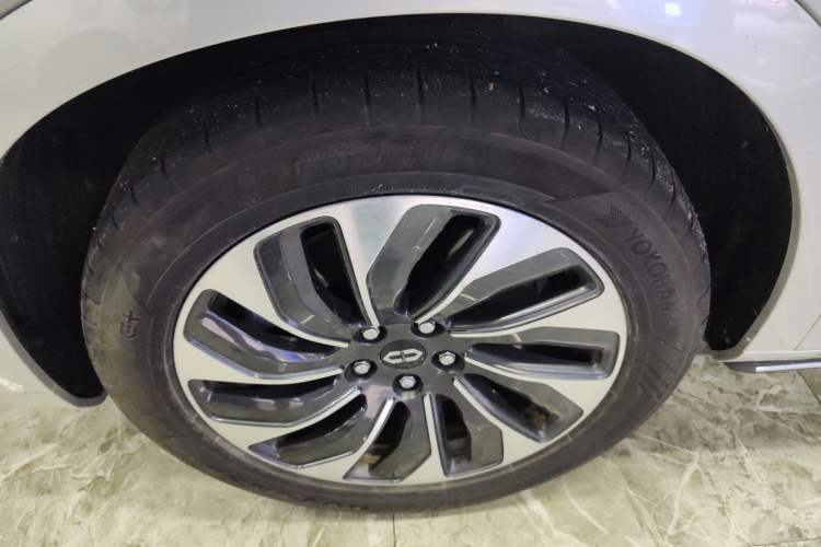 Used Hima AITO M7 2024 1.5T Rear-Drive Plus Version 5 Seats
