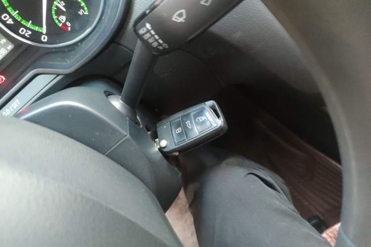 Used Skoda Octavia 2019 TSI230 DSG Smart & Comfort Edition China VI Standard
