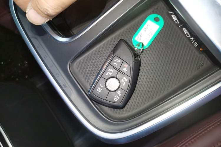 Used Buick Century 2023 2.0T Six-Seater Yinshi Edition
