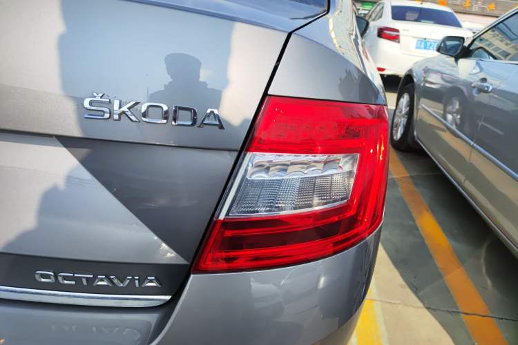 Used Skoda Octavia 2015 1.6L Manual Yijie Edition