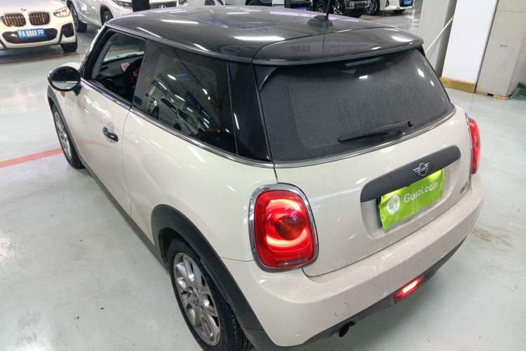 Used  MINI 2018 1.5T ONE
