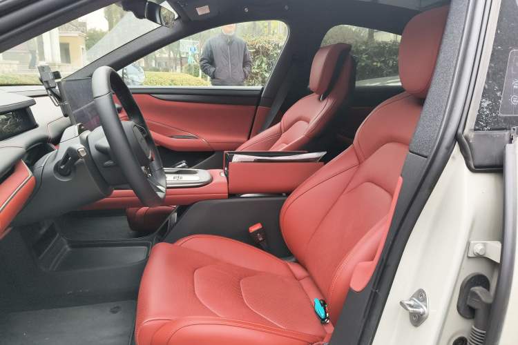 Used Xiaomi Auto SU7 2024 Rear-Drive Standard Founder Edition
