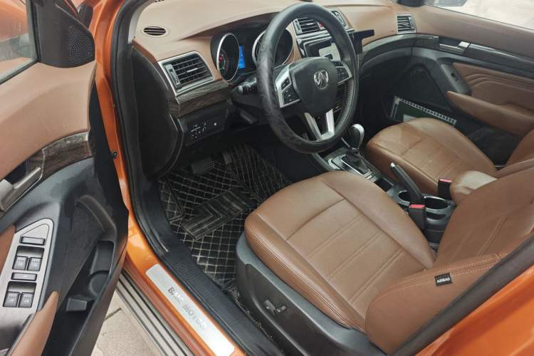 Used BAIC Weiwang S50 2016 1.5T CVT Joyful Premium Edition