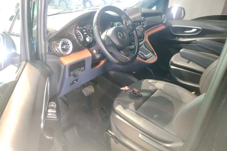 Used Mercedes-Benz Vito 2020 2.0T Elite Version 7 Seats