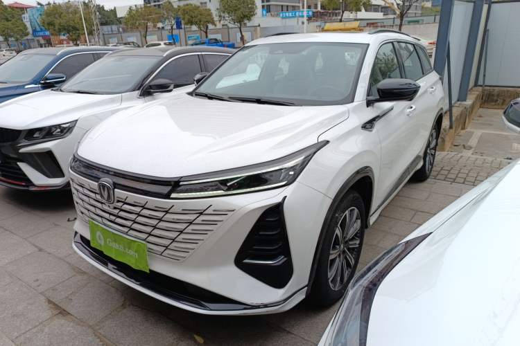 Used Changan CS75 PLUS 2024 3rd Generation Champion Edition 1.5T Intelligent Drive Dynamic Model