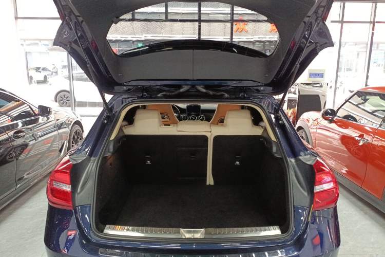 Used Mercedes-Benz GLA 2015 GLA 200 Fashion Model