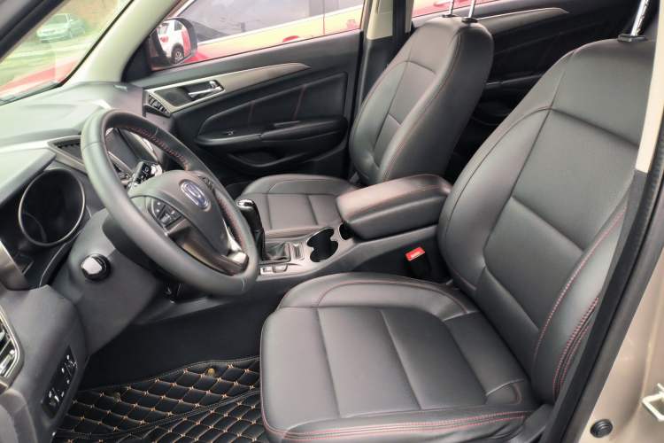 Used Changan CS75 2016 1.5T Manual FENGSHANG Model
