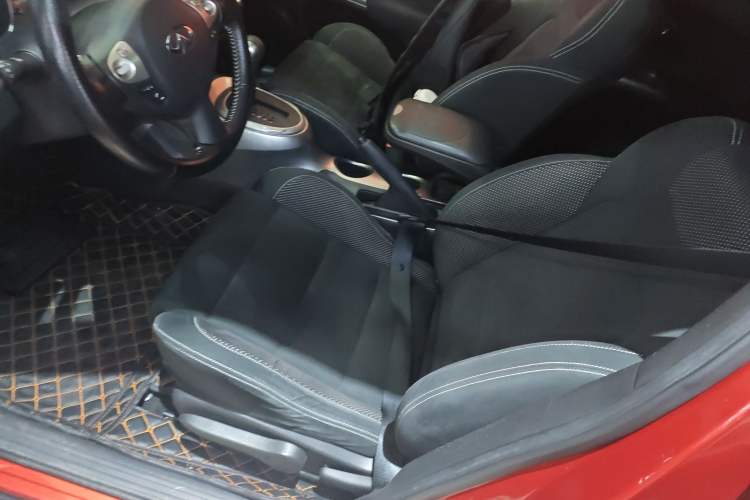 Used Infiniti ESQ 2014 1.6L Spontaneous Edition
