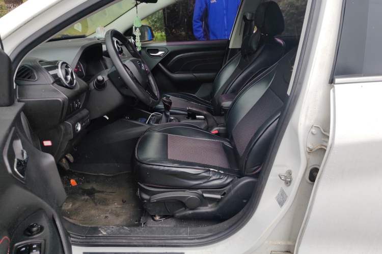 Used Soueast DX3 2016 1.5L Manual Luxury Version
