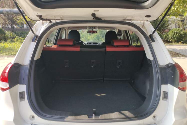 Used Haval H2 2017 Blue Label 1.5T Manual Two-Wheel Drive Elite Model
