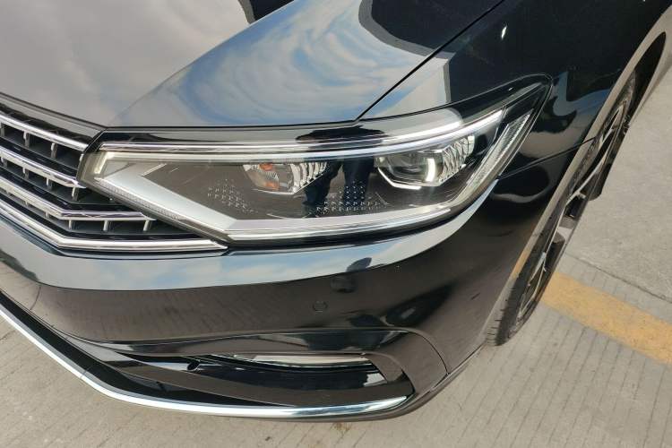 Used Volkswagen Magotan 2023 2 Million Units Commemorative Edition 330TSI DSG Luxury Version
